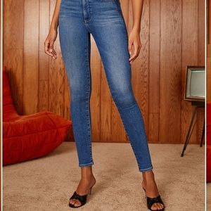 Aritzia The Nico Mid-Rise Skinny Crop Jean
